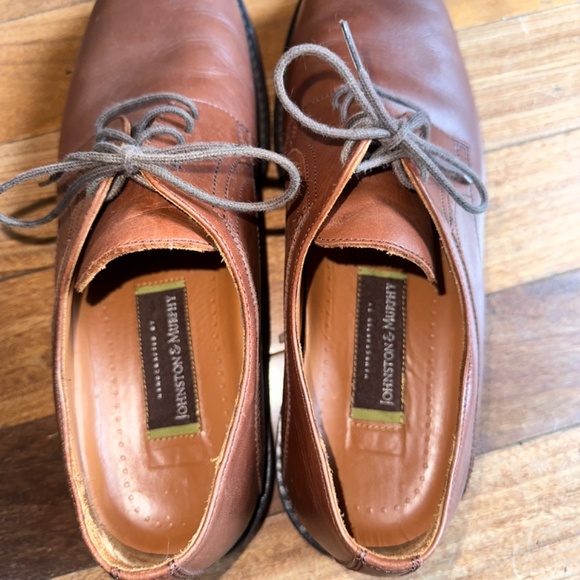 Johnston & Murphy - Picture 2 of 5